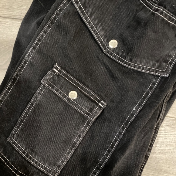 BDG Jeans - Picture 3 of 3